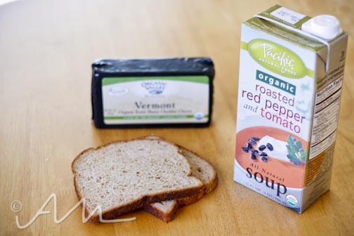 grilledcheesetomatosoup-web-1