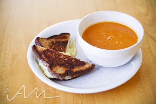 grilledcheesetomatosoup-web-2