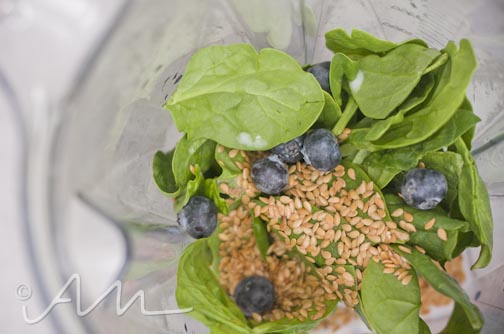 mangoflaxblueberrysmoothie-3