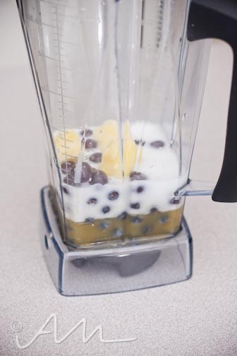 pineappleblueberrysmoothie-1